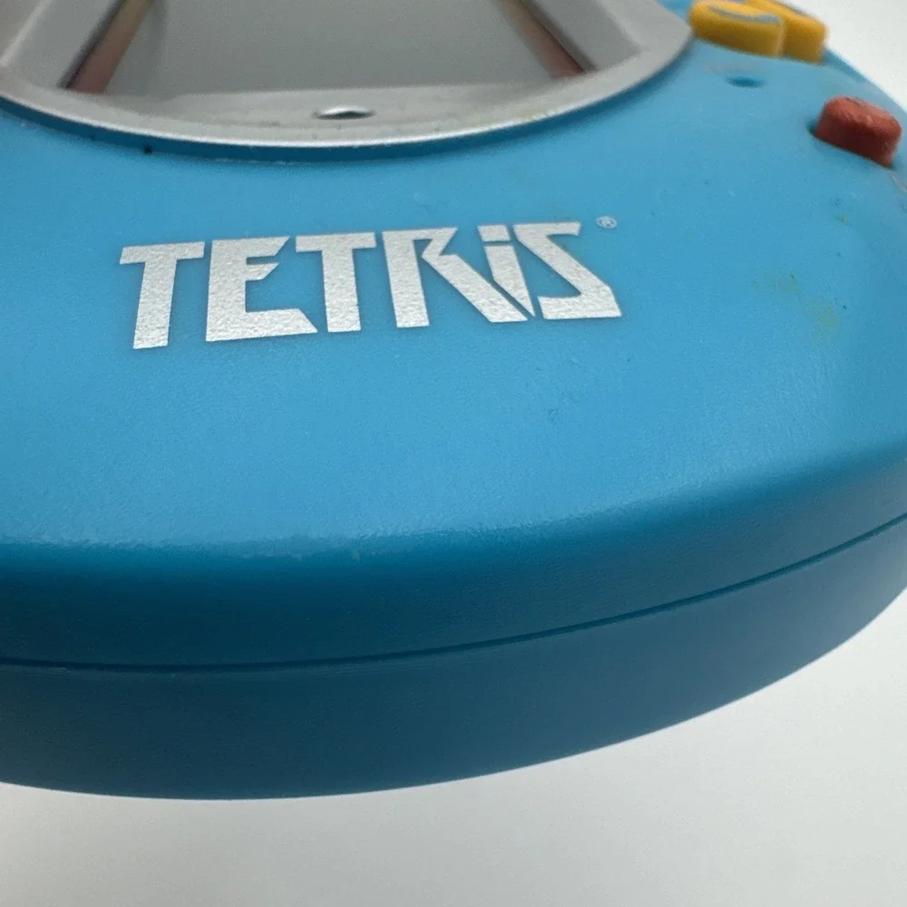 Vintage Radica Big Screen TETRIS Electronic Handheld Game 76002 2005 Tested VGC
